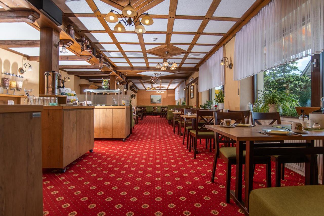 Hotel Garni Zur Alten Post Lembruch Exterior foto