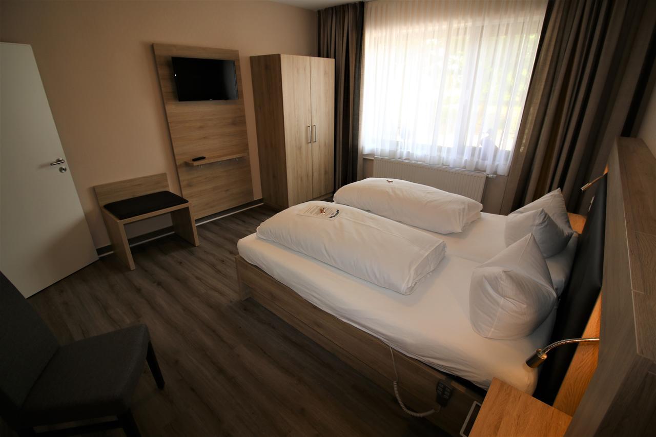 Hotel Garni Zur Alten Post Lembruch Exterior foto